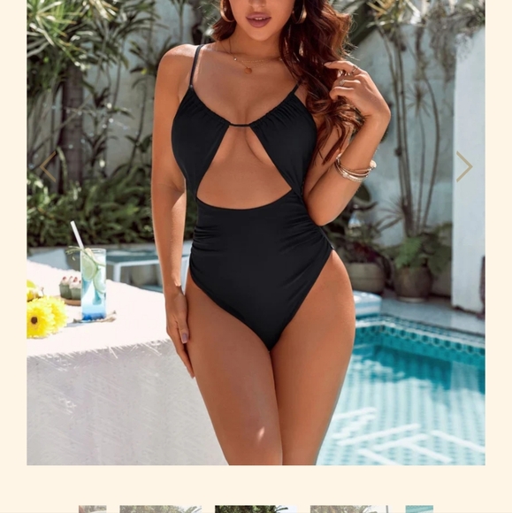 Rorcie L black swimsuit - Picture 1 of 3